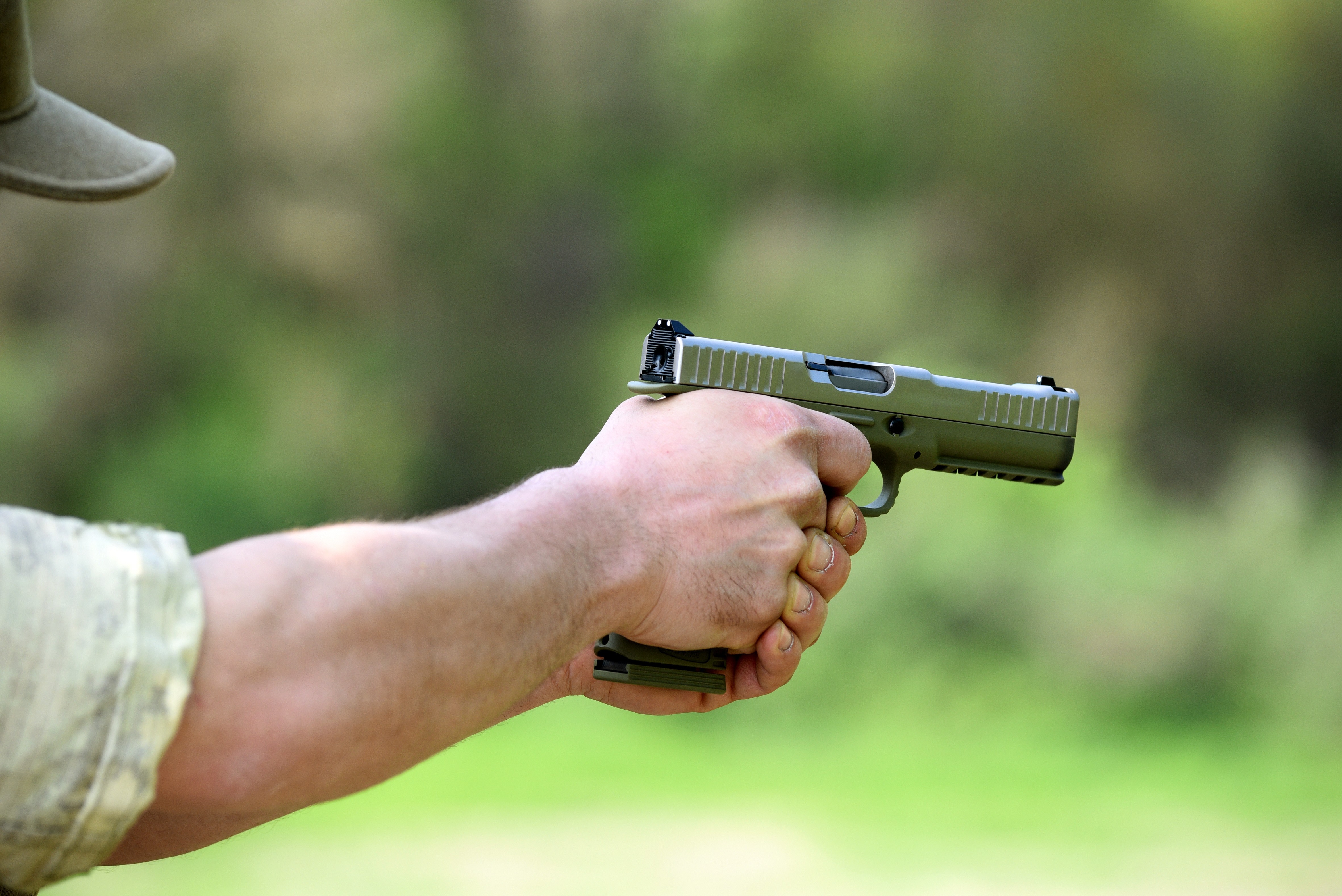 Projeto pretende autorizar uso do FGTS para comprar armas; texto será analisado em comissão de segurança da Câmara