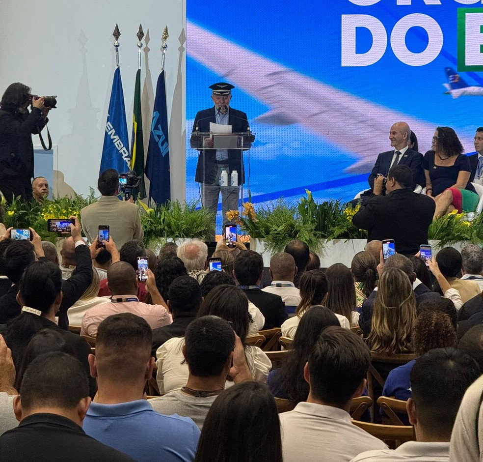 Presidente Lula (PT) visita ITA e Embraer e diz que pretende investir na indústria e na defesa. — Foto: Jefferson Santos/g1