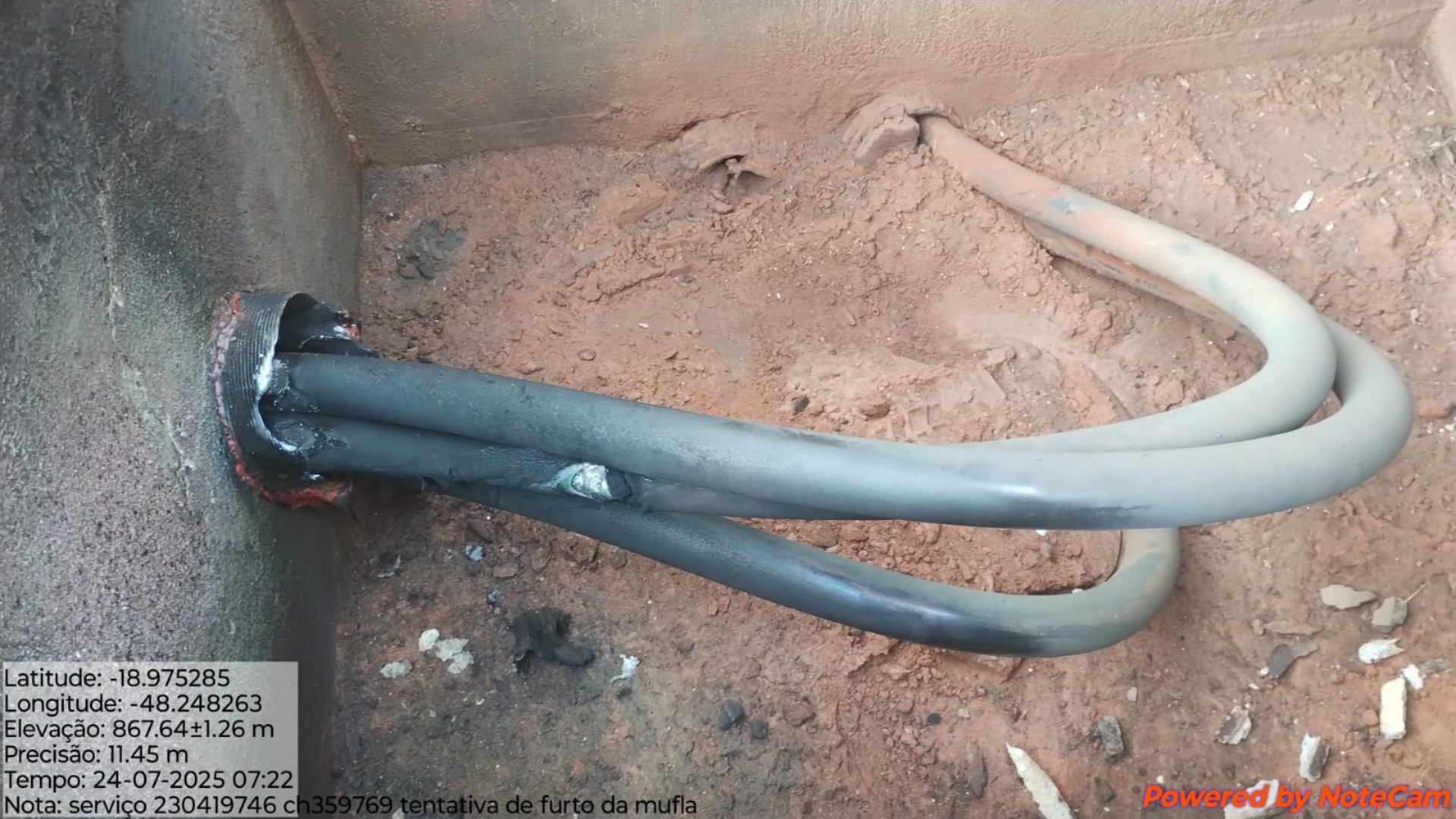 VÍDEO: Tentativa de furto de fios provoca explosão e deixa mais de 3 mil casas sem energia em Uberlândia