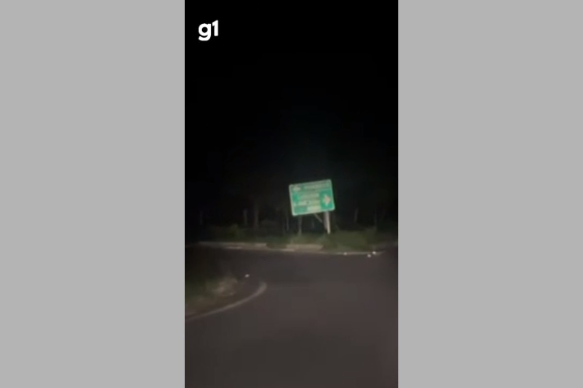 Moradores reclamam da falta de iluminação pública no acesso ao bairro Capelinha, em Itaperuna
