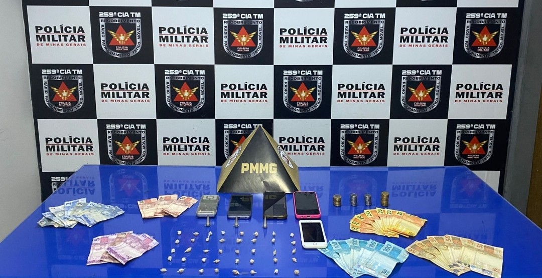 Durante apreensão de drogas em casa, mãe diz que se mudou após filho usar imóvel para o tráfico em Pirapora