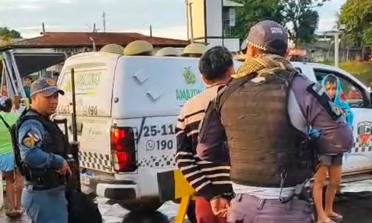 Foragido da Justiça é preso com drogas e armas em flutuante na zona rural de Beruri, no interior do AM