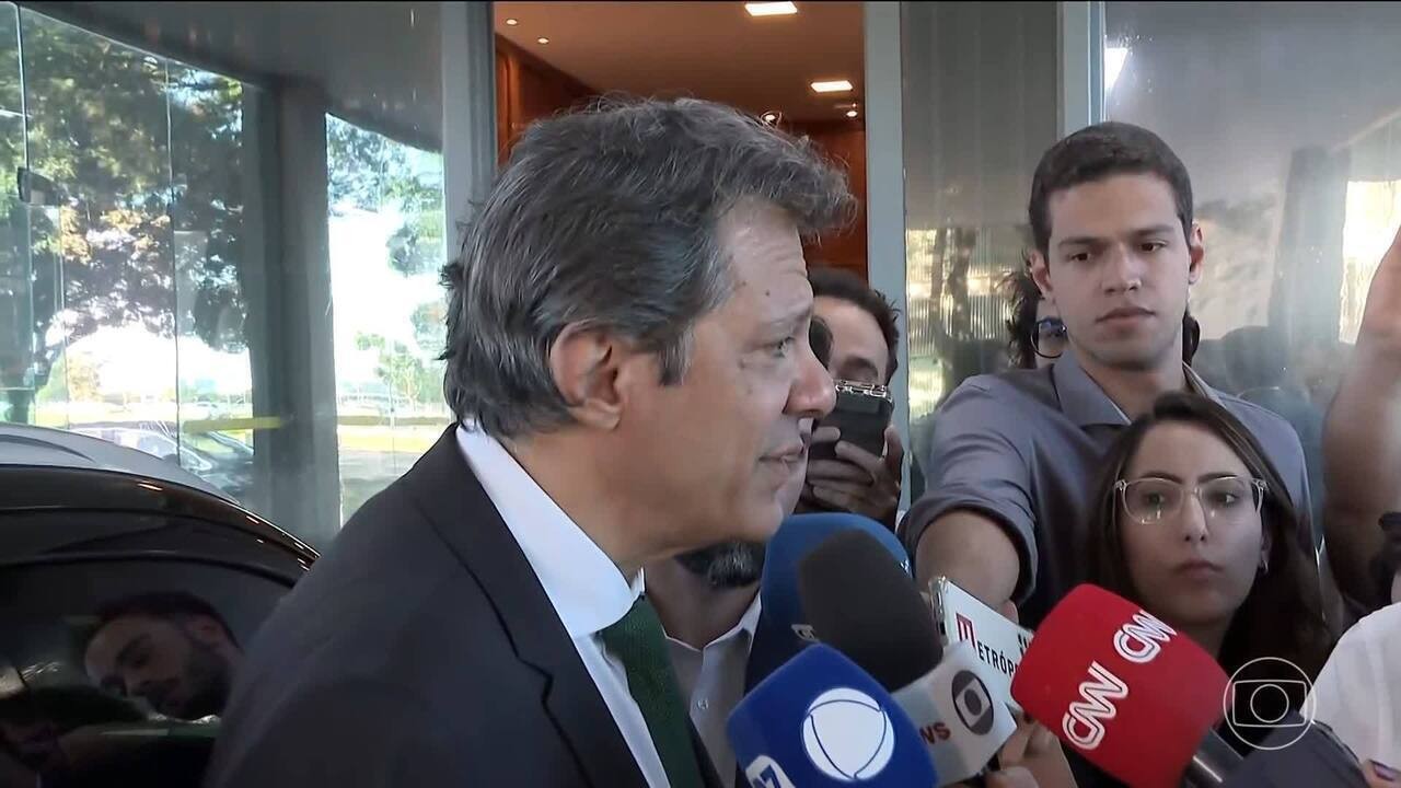 Governo tem que incluir Pé-de-meia e auxílio gás no Orçamento: 'Recado está dado', diz presidente do TCU