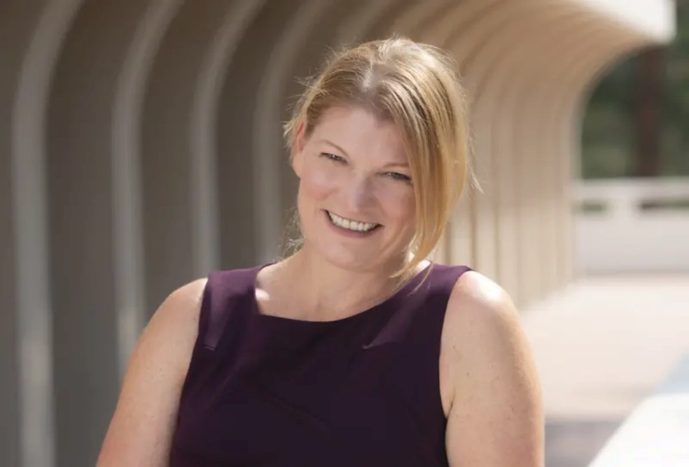 Candice Odgers é especialista em psicologia do desenvolvimento e professora da Universidade da Califórnia em Irvine, nos EUA — Foto: Cortesia/Steve Zylius/UC Irvine
