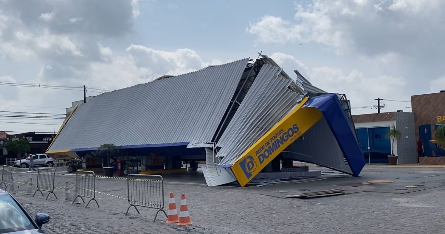 Estrutura de posto de combustíveis desaba em Ceará-Mirim, na Grande Natal