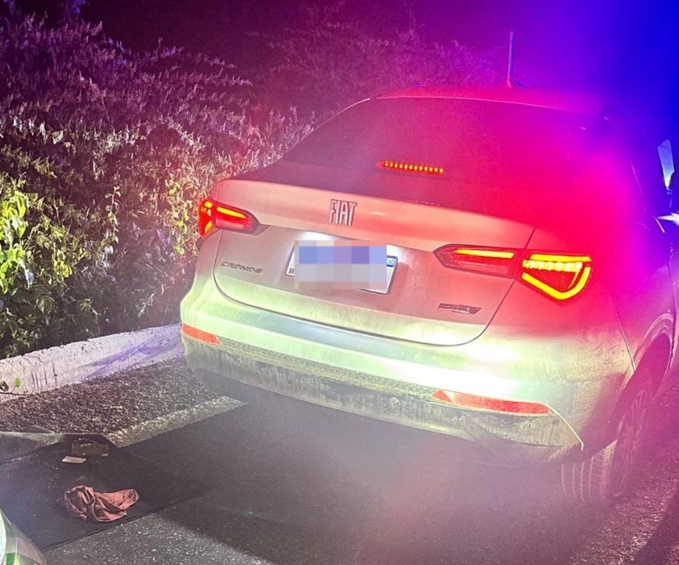 Um veículo que teria sido utilizado no homicídio foi apreendido em Parambu. — Foto: Imagem cedida por Flaviano Oliveira.