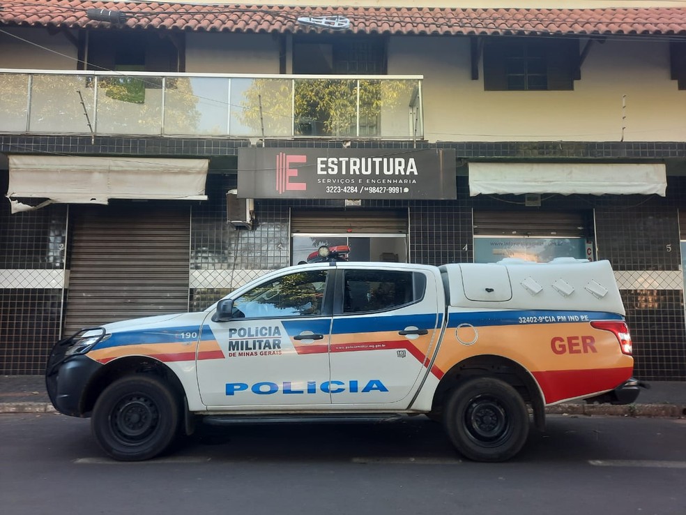 Operação Trama Fluida cumpriu mandados em Uberlândia — Foto: Michele Ferreira/TV Integração