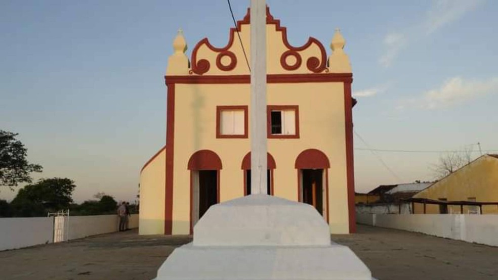 Igreja de Nossa Senhora da Conceio foi fundada em 1740, no Cococi.  um dos poucos prdios do local ainda preservados  Foto: Paulo Csar Silva