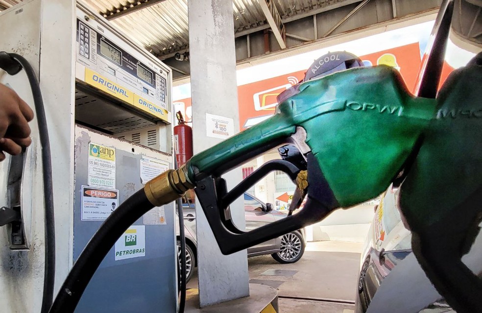 Bomba de gasolina em posto de combustíveis — Foto: Jorge Júnior/Rede Amazônica