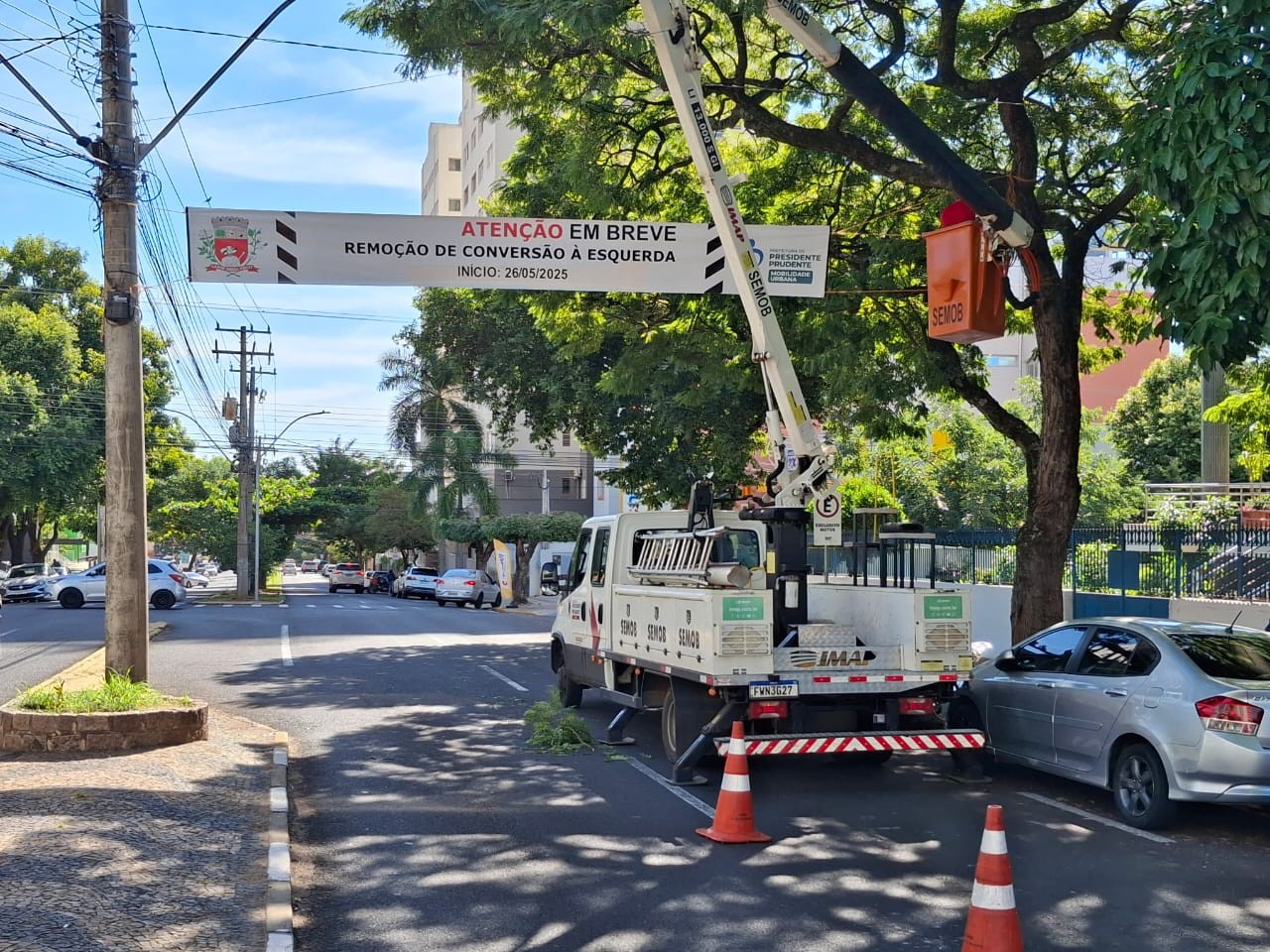 Cruzamentos da Avenida Washington Luiz deixam de ter conversões de veículos à esquerda; veja trechos afetados