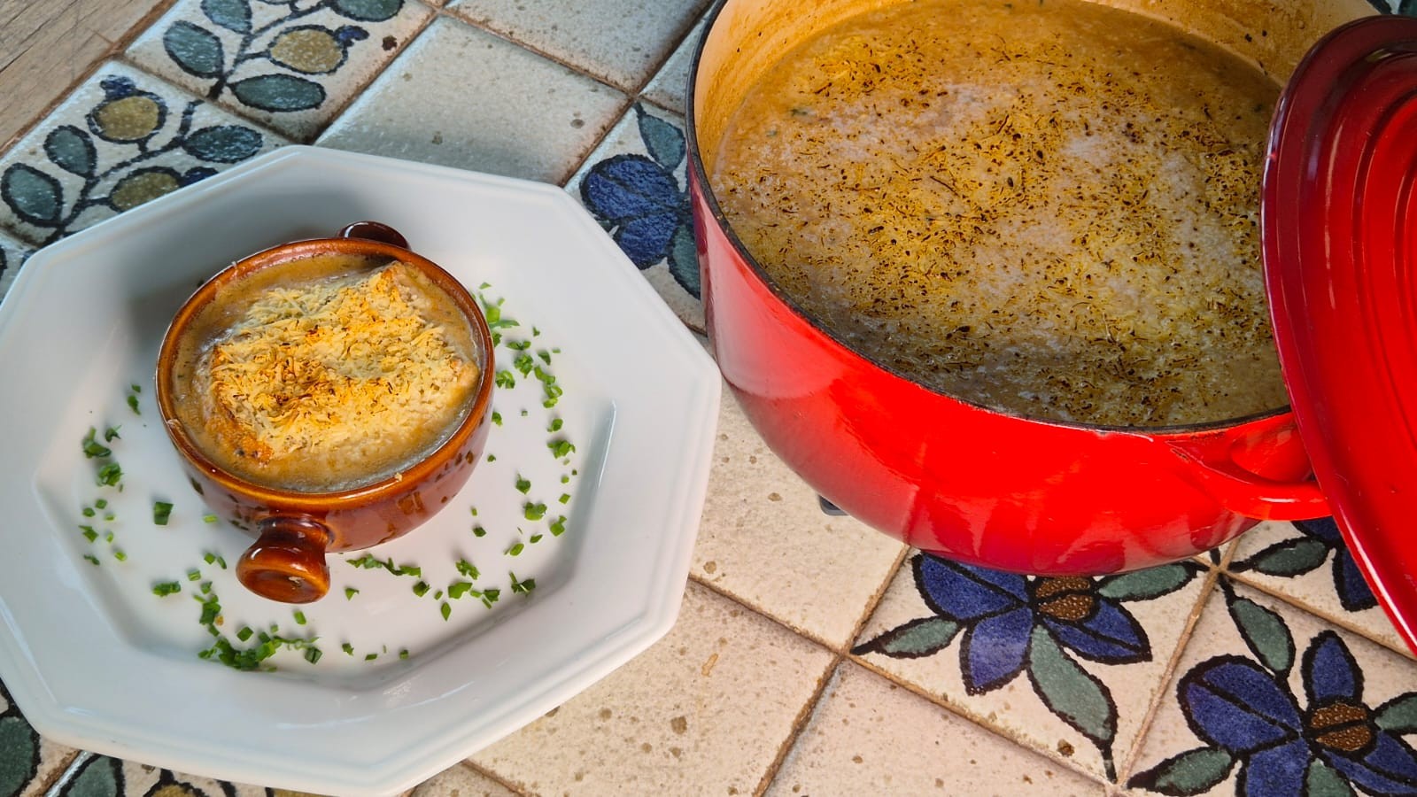 Sabor de Casa: aprenda como preparar sopa de cebola 