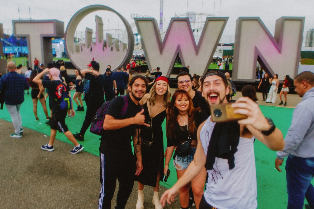Selfie no The Town &mdash; Foto: Luiz Gabriel Franco/g1