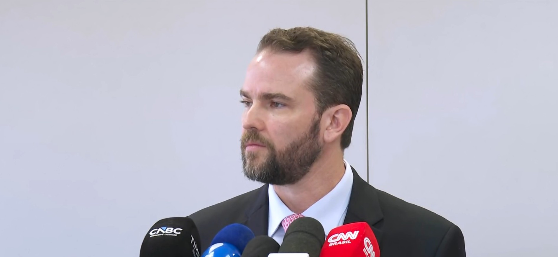 Gatilhos incluídos no projeto que reduz  preço do combustível deve gerar economia de R$ 10 bi no próximo ano, diz Durigan