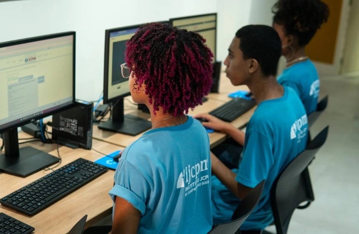 Instituto oferece mais de 700 vagas para cursos gratuitos com foco em geração de renda e qualificação profissional em Salvador