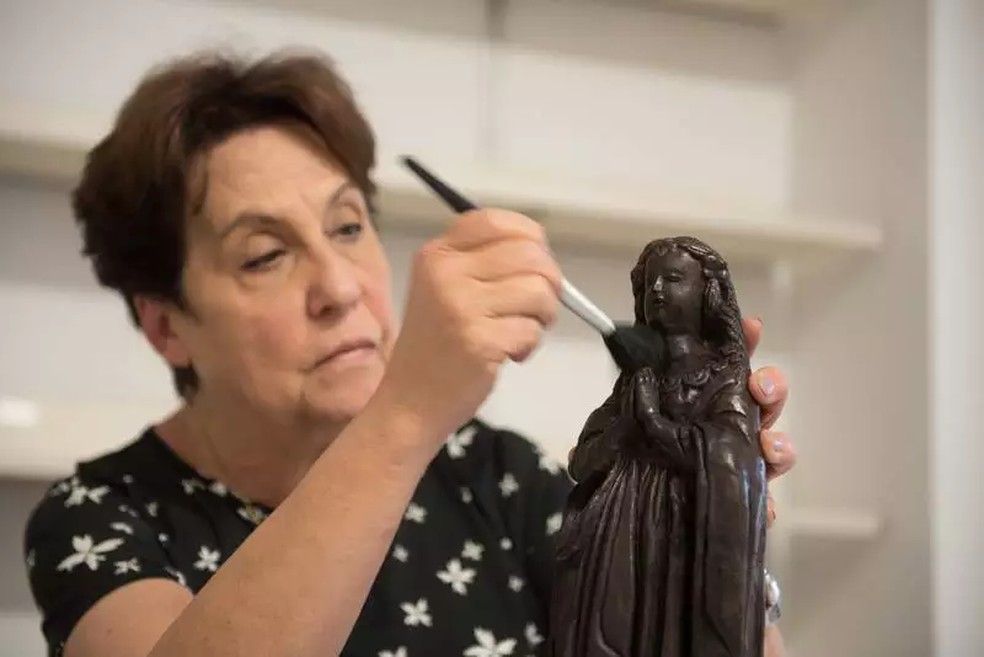 Restaurao da imagem original da Padroeira aps ser quebrada em 200 pedaos completa 45 anos  Foto: Thiago Leon/Santurio Nacional de Aparecida