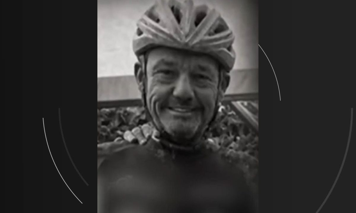 
Ciclista morre após ser atropelado por caminhão dos Correios no extremo sul da Bahia