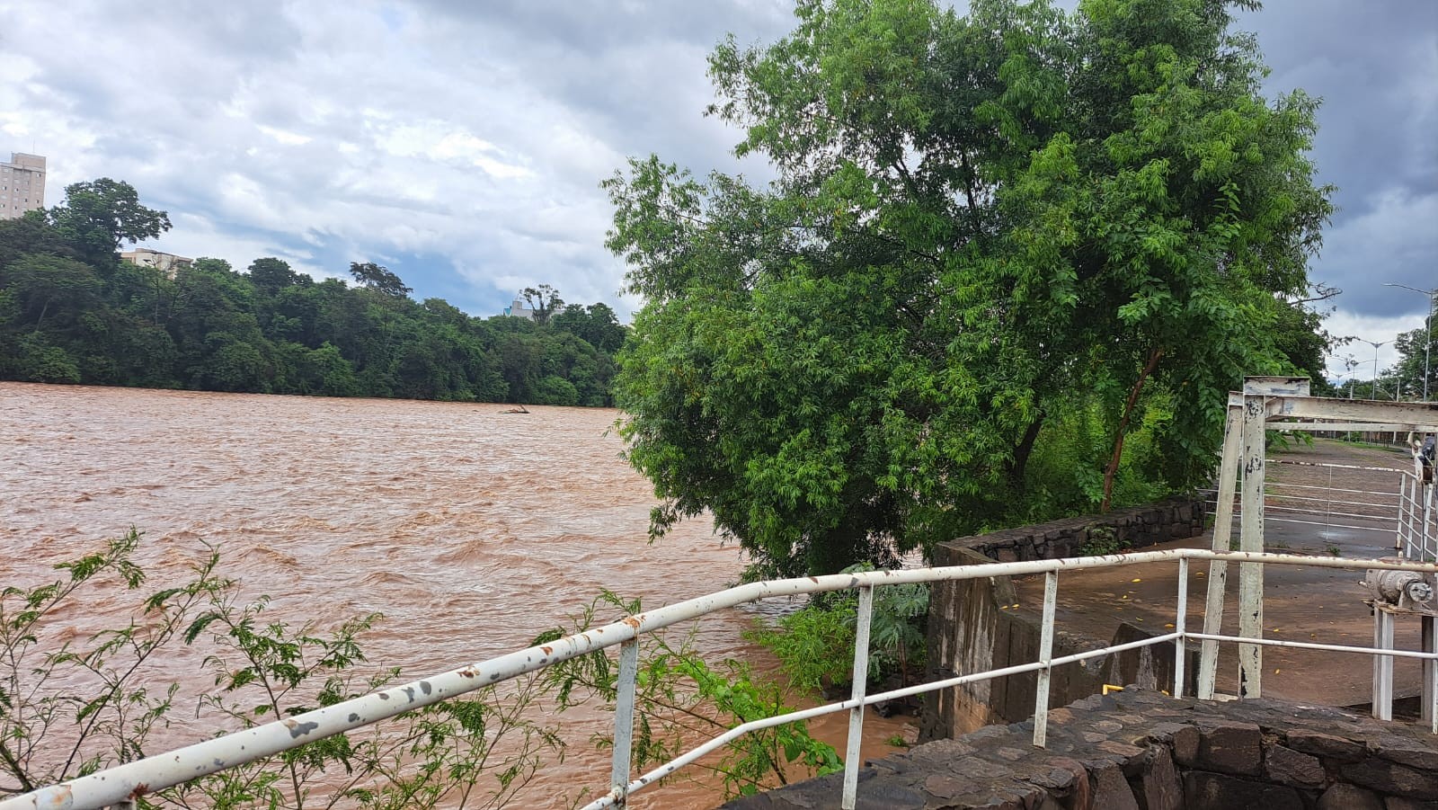 Rio Piracicaba entra em estado de atenção e região tem alerta laranja para chuvas intensas