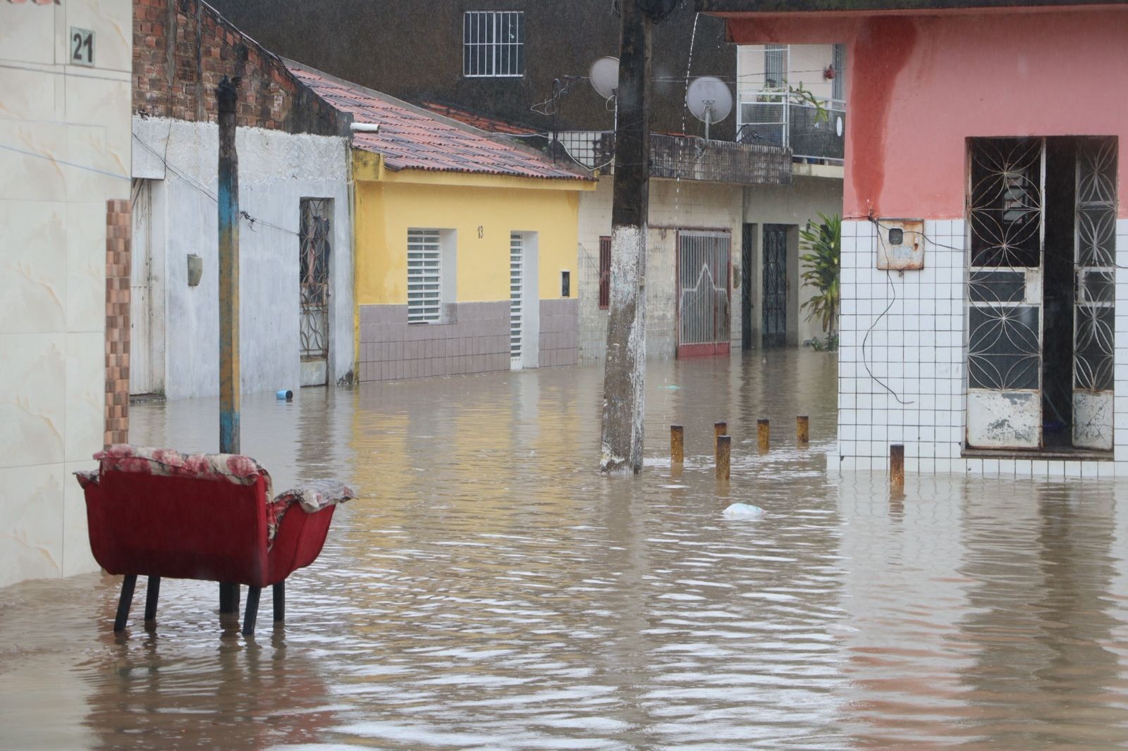 Prefeitura adia retorno das aulas em Marechal Deodoro por causa da continuidade das chuvas
