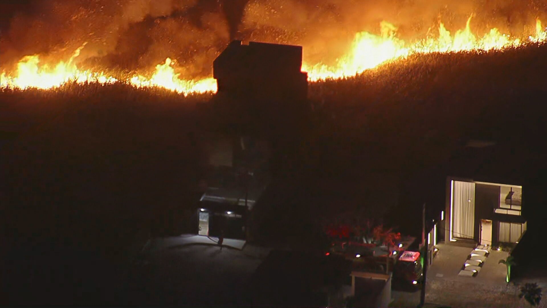Incêndio em área de mata em Vargem Grande é controlado após 9 horas de combate