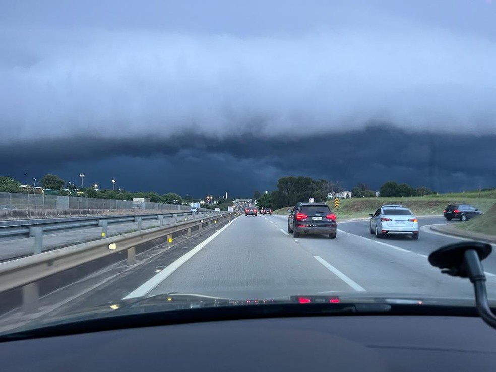 Garoa ameniza tempo seco depois de 54 dias sem chuva - 11/09/12 - SOROCABA  E REGIÃO - Jornal Cruzeiro do Sul