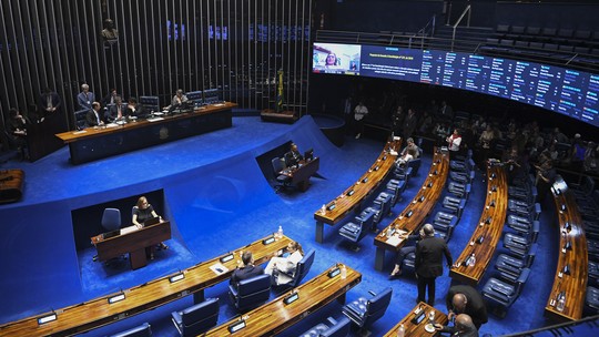 Fim da 6x1: Senado começa discussão com defesa de PEC e ausência de senadores do PL