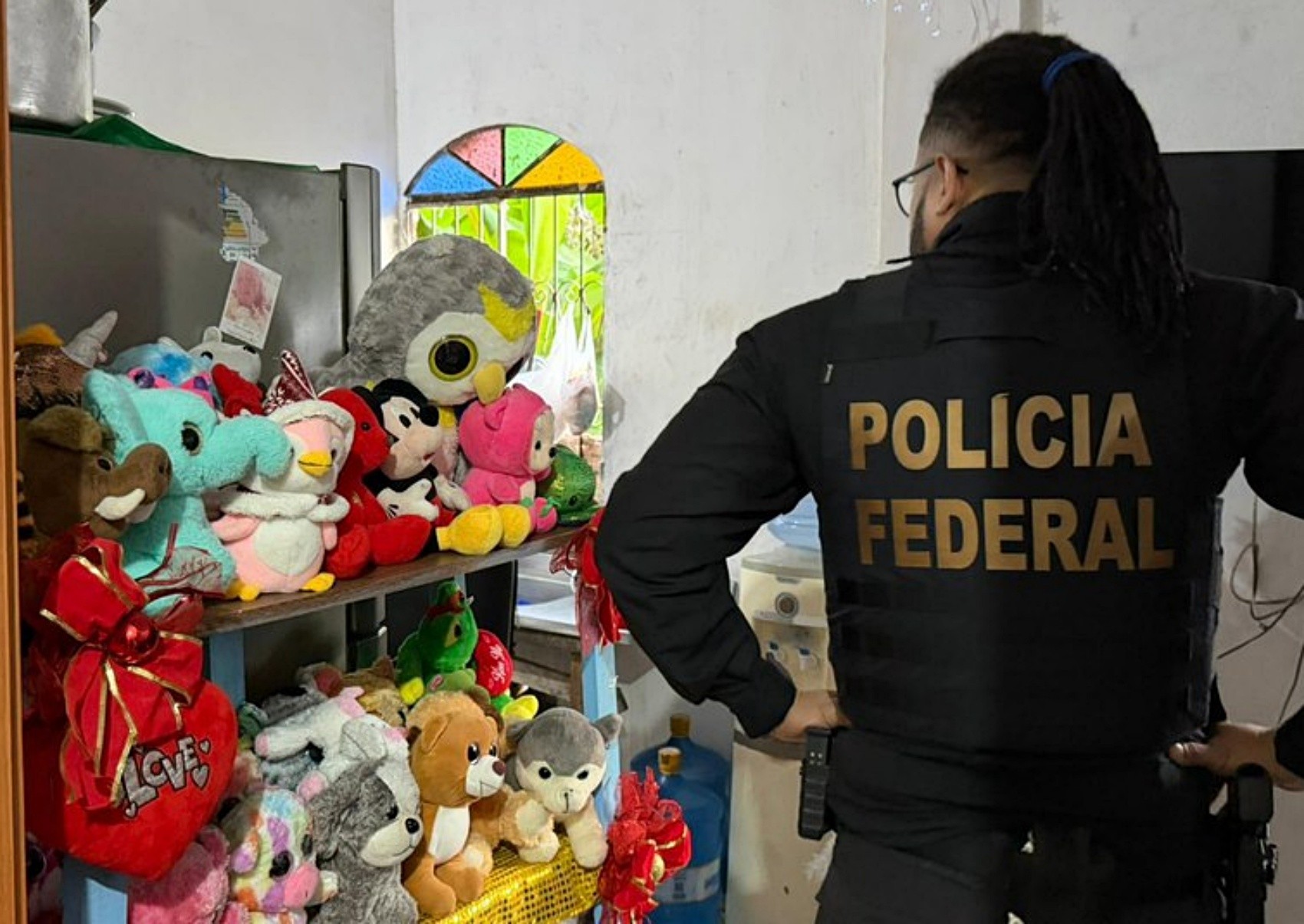 PF faz operação contra abuso sexual de crianças e adolescentes em Andradas e Poços de Caldas