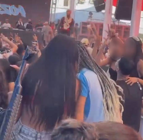 Investigação reuniu vídeos do MC Poze em bailes com armas; veja