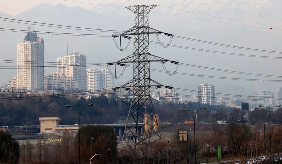 Trump ameaçou destruir rede de eletricidade do Irã — Foto: Atta Kenare/AFP via DW