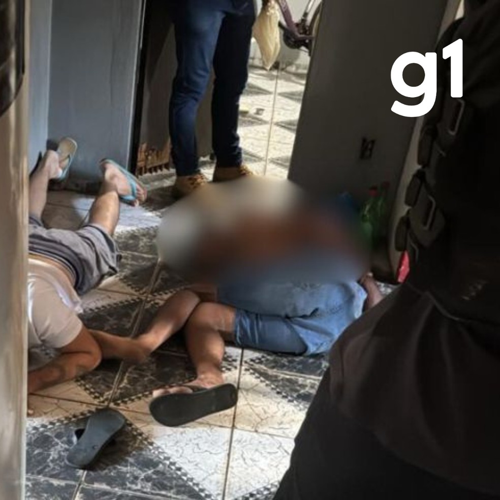 Três membros de facção foram presos por sequestrar jovem em MT — Foto: Reprodução