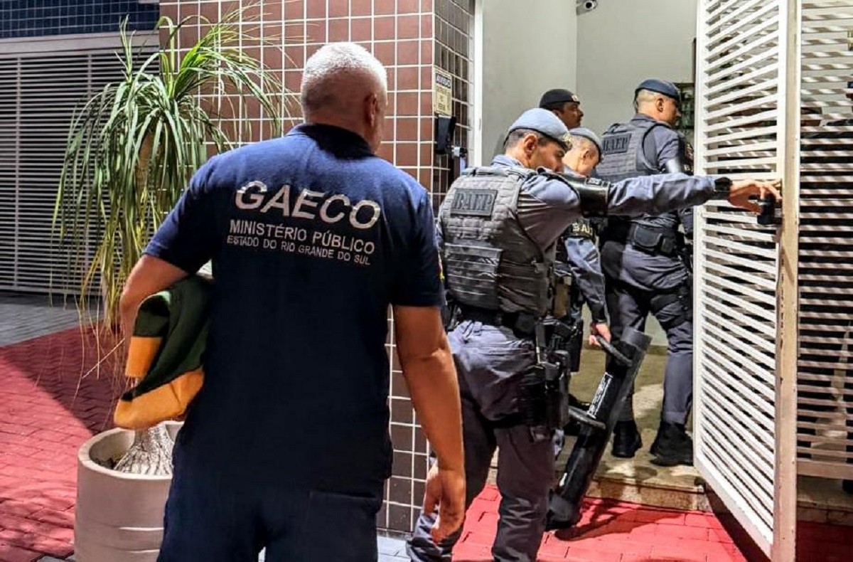 Pix das Estrelas: Empresa investigada por rifas ilegais ligadas a clubes de futebol é alvo de mandados em SP