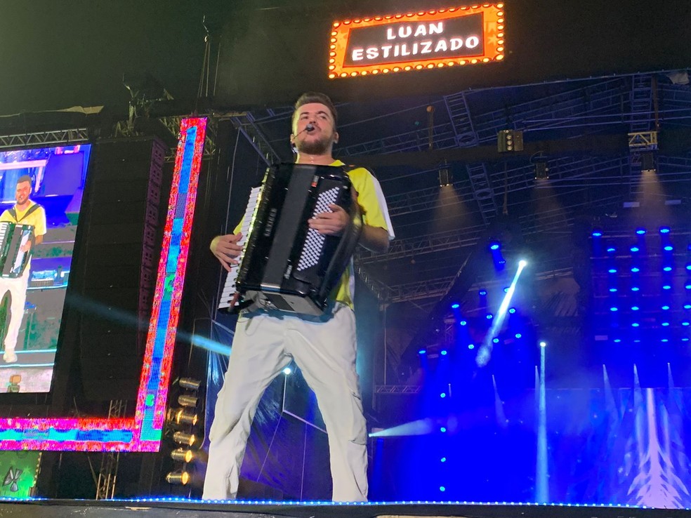 Luan Estilizado é uma das atrações do São João da Barriguda 2025 — Foto: Hayale Guimarães/ g1 Caruaru