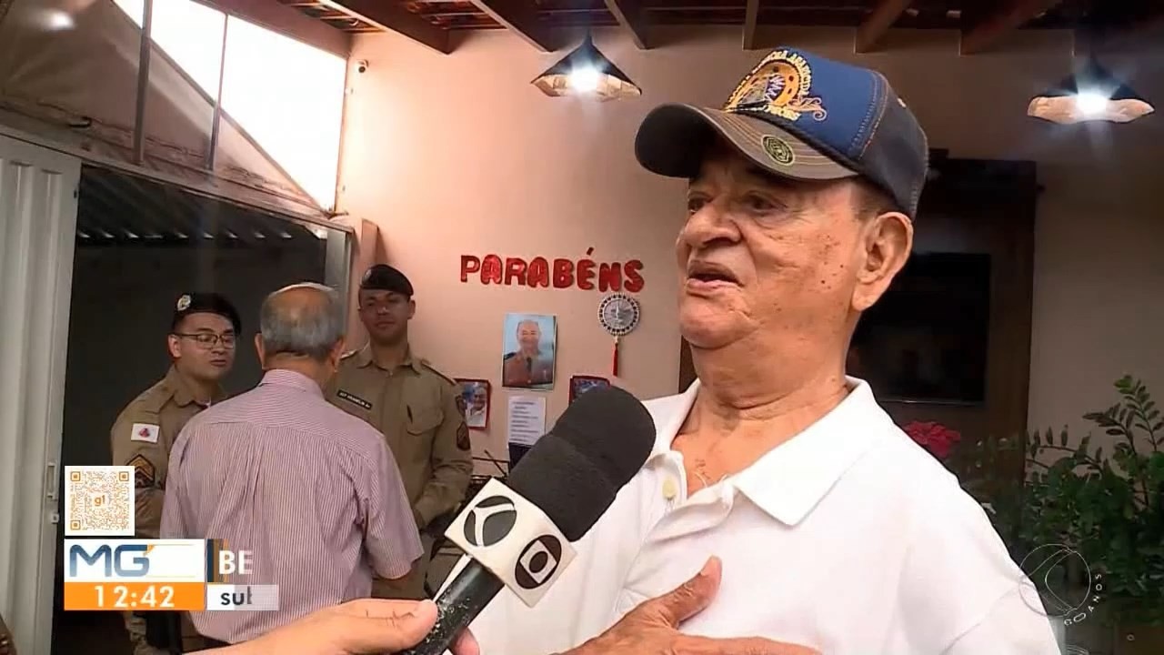 Polícia Militar homenageia subtenente aposentado que dedicou mais de 70 anos à corporação em MG