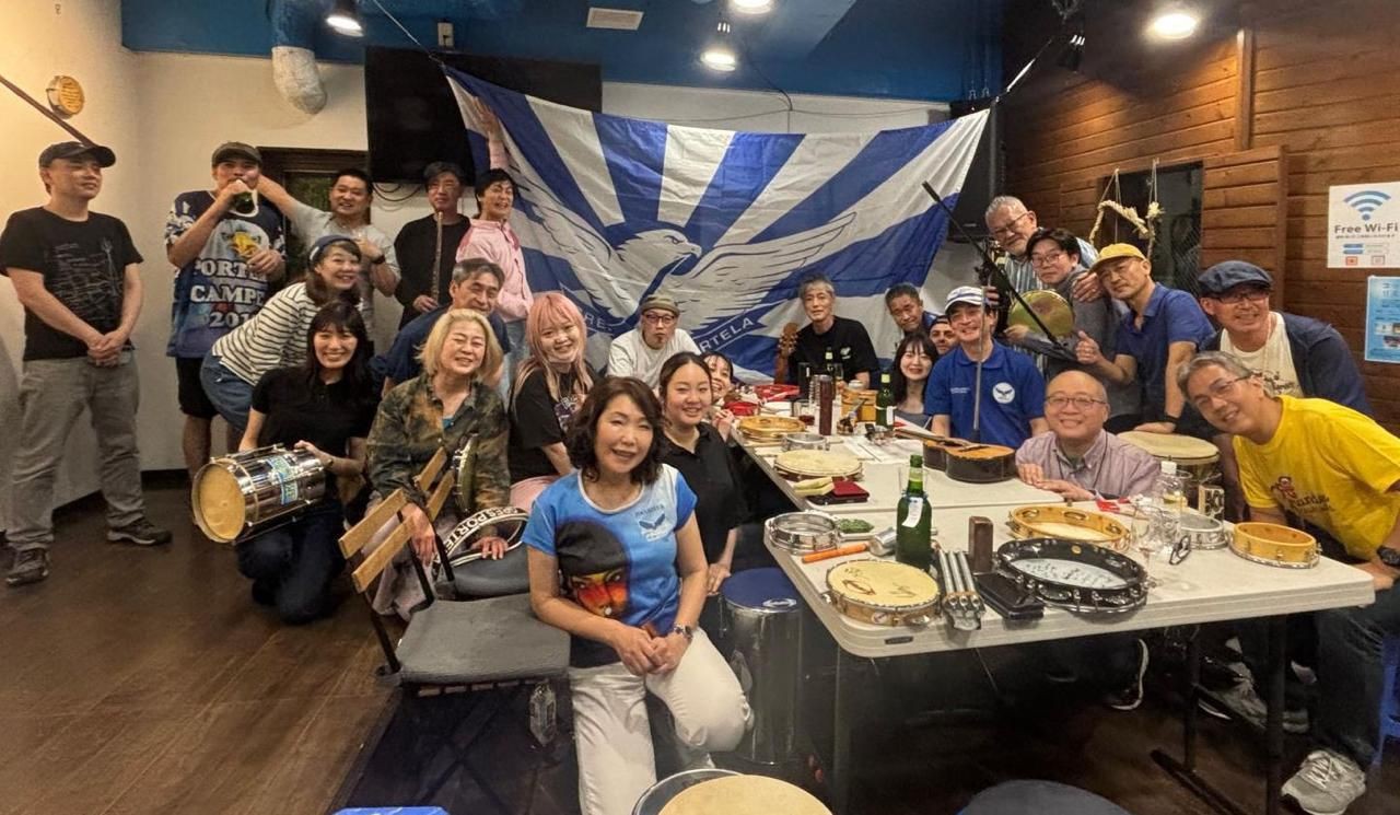 VÍDEO: Em Tóquio, japoneses celebram os 103 anos da Portela com sambas em português