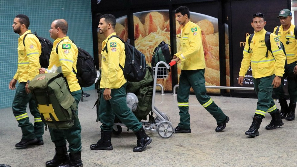 Brigadistas do Ibama chegam a Manaus para combater incêndios na Região Metropolitana — Foto: Antônio Lima/Secom