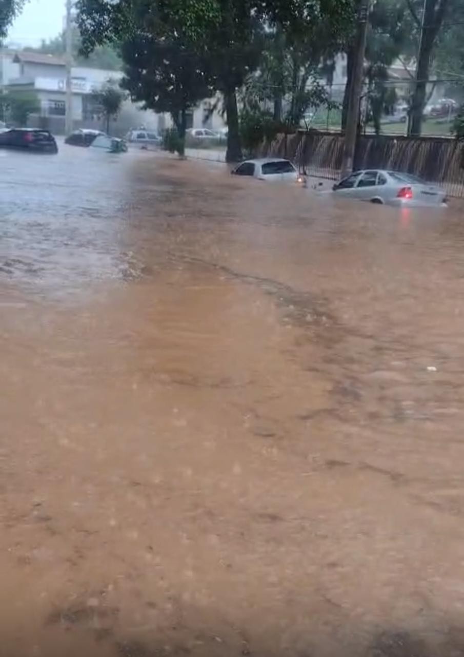 Cemig e Copasa: moradores de Divinópolis e outras cidades afetadas por chuva poderão parcelar contas; veja como fazer