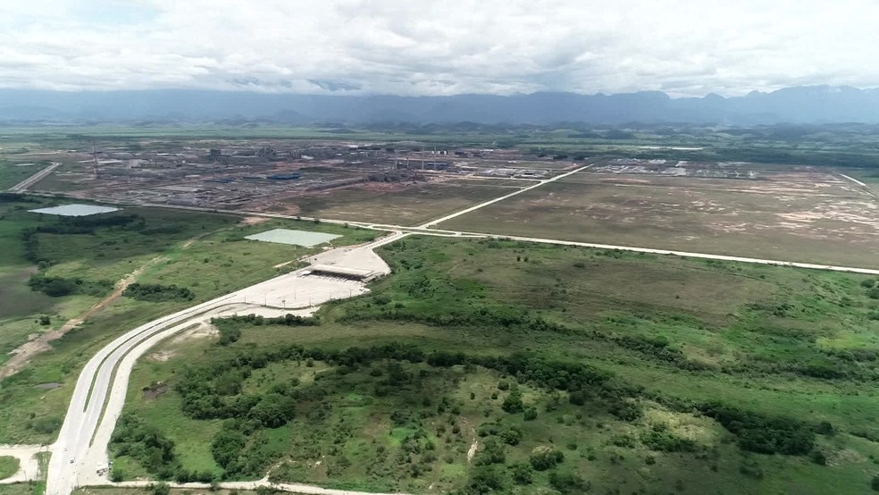 Imagem a&eacute;rea do Comperj &mdash; Foto: Reprodu&ccedil;&atilde;o / TV Globo