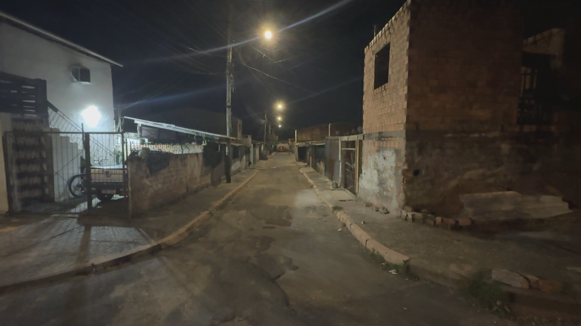 Criança de 11 anos e dois adolescentes são baleados durante ataque a tiros em Porto Alegre