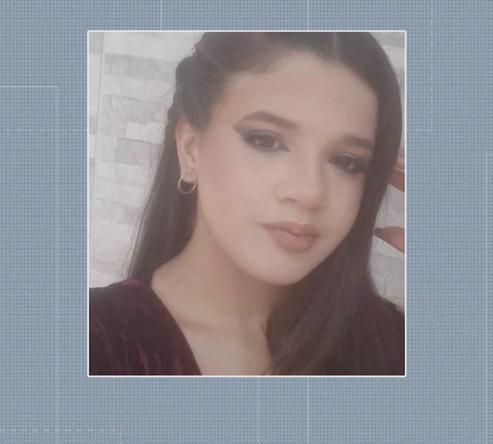 Adolescente morre após sofrer descarga elétrica ao retirar celular da tomada depois de sair do banho, no Cariri da PB — Foto: Reprodução/TV Paraíba