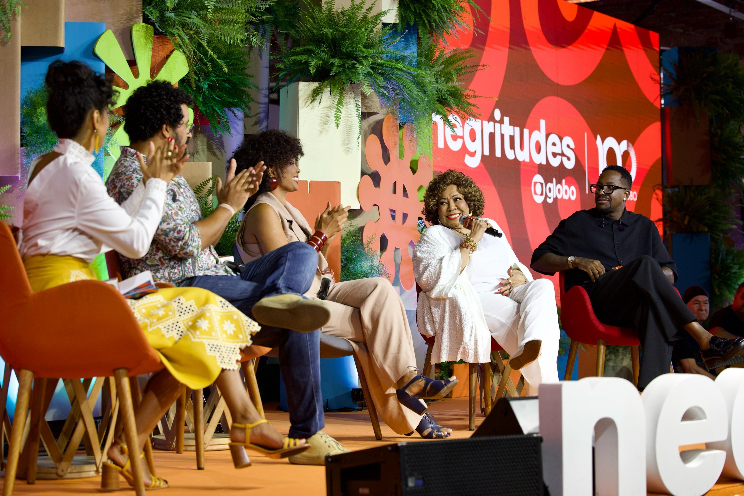 Homenageada no Festival Negritudes Globo, Alcione defende o combate ao racismo: ‘Temos que reagir’ 