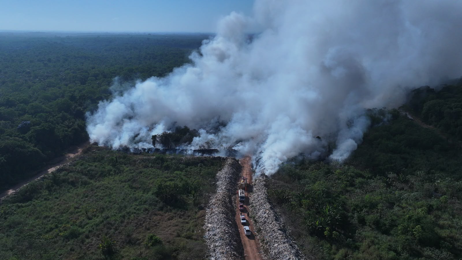 Ipaam multa Prefeitura de Iranduba em R$ 2,5 milhões por queima de resíduos a céu aberto durante incêndio em lixão
