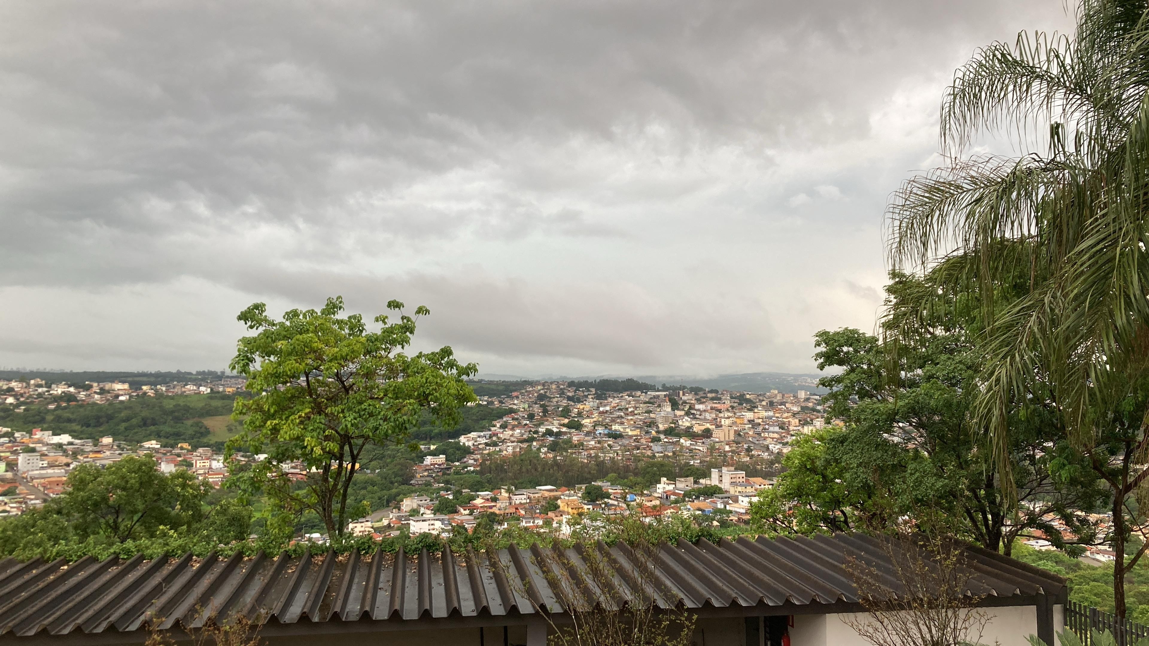 Primeira semana de fevereiro tem alerta de tempestade e frente fria em Divinópolis e região 
