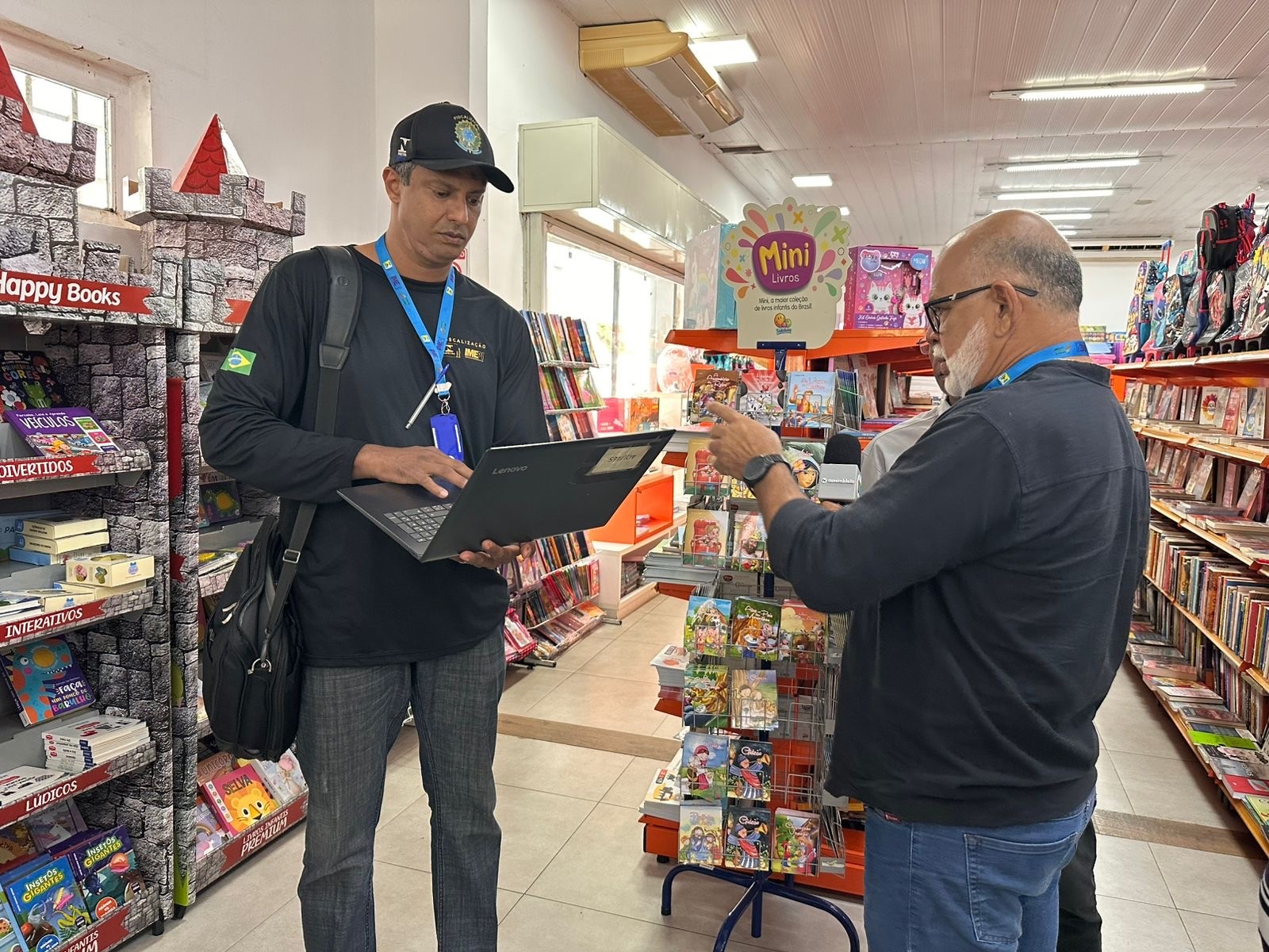 Imepi realiza operação Aulas Seguras em papelarias e livrarias de Teresina e interior