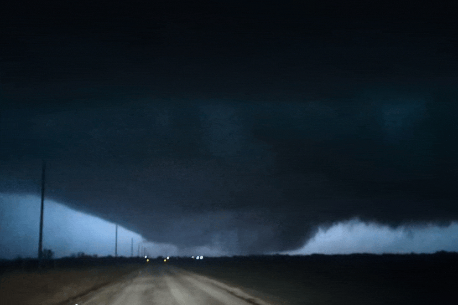Três pessoas morrem após tornado atingir o Michigan nos EUA