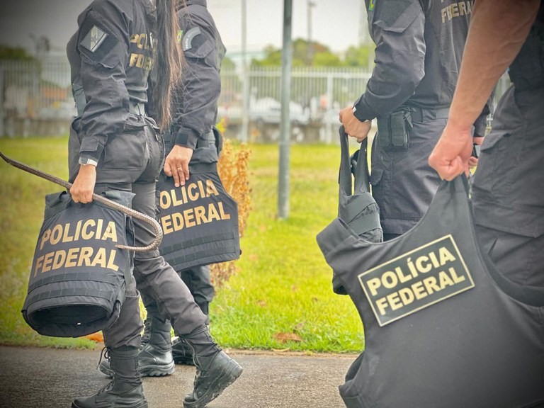 PF deflagra operações contra compra de votos por candidatos a prefeito e vereador em quatro municípios de Roraima