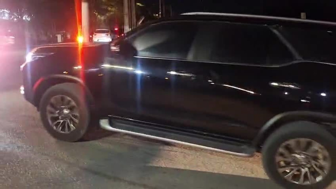 Collor deixa a prisão e vai cumprir pena em casa após decisão do STF