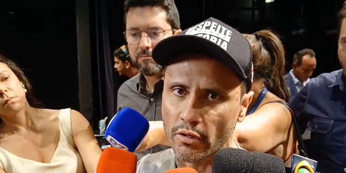 Cleitinho oficializa apoio à Flávio Bolsonaro para 2º turno 