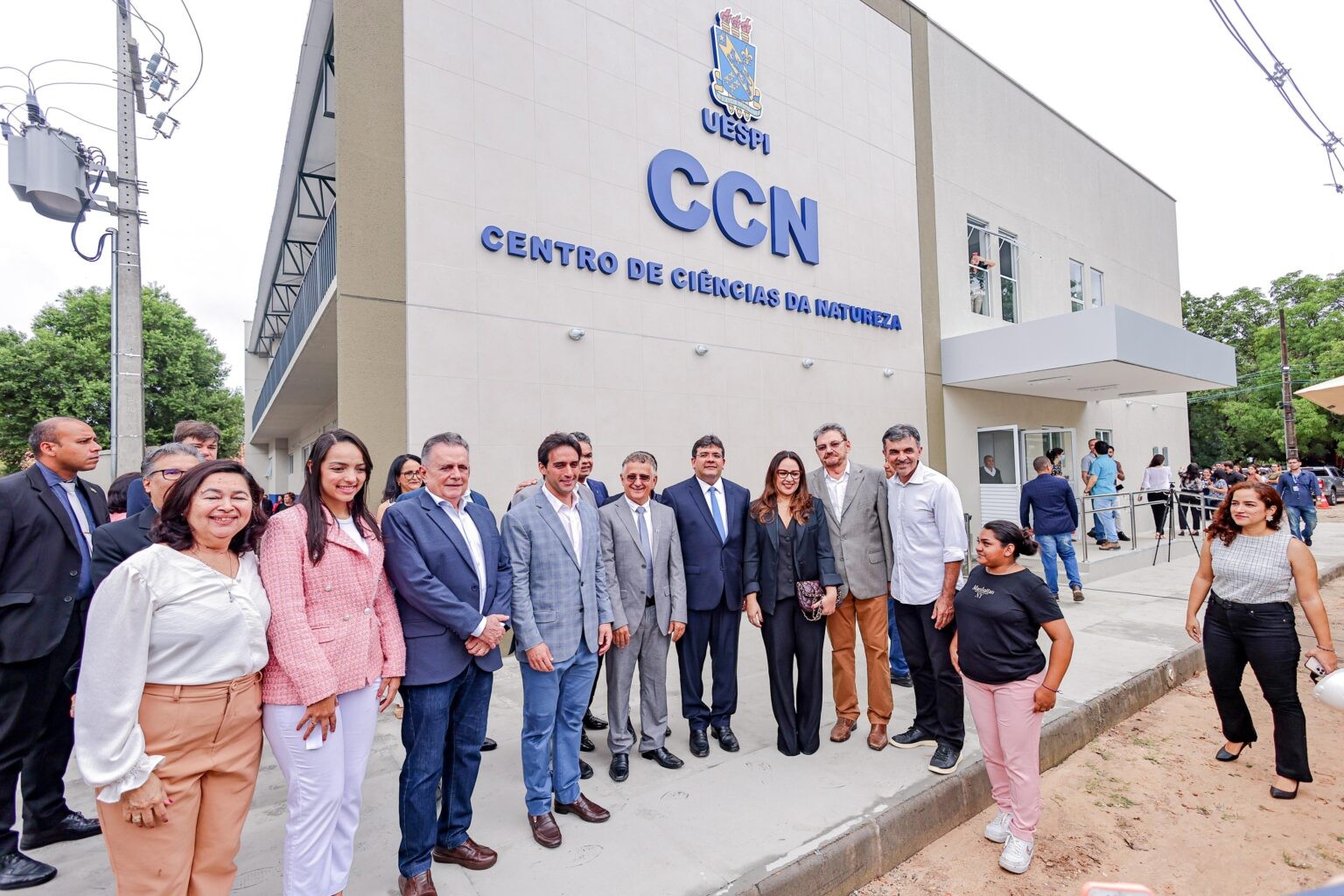 Uespi inaugura novo prédio para cursos de ciências da natureza em ...