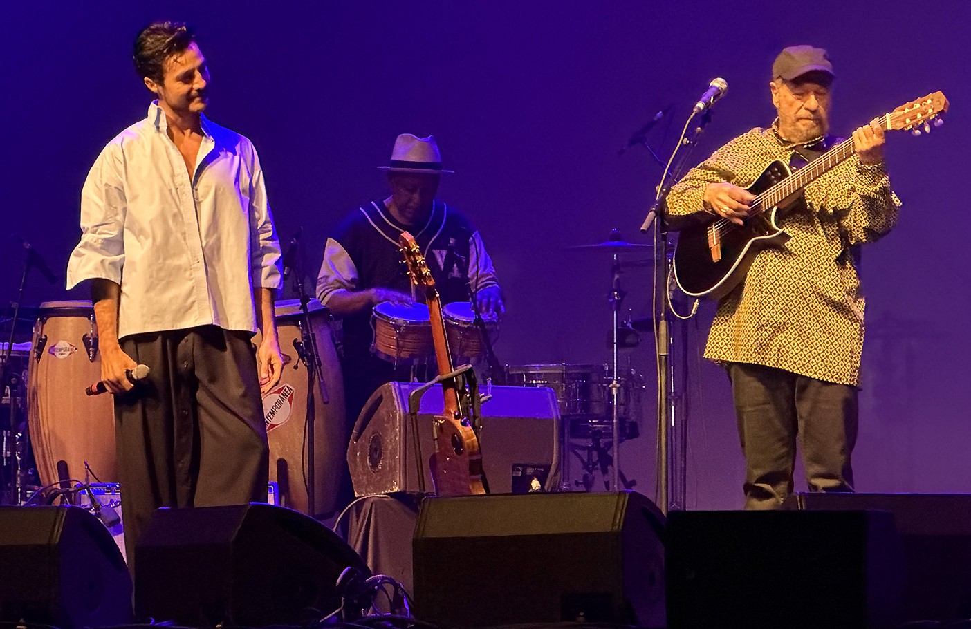 Com 'João Bosco All Star Quintet', o cantor festeja 80 anos em show que teve Tiago Iorc e Hamilton de Holanda