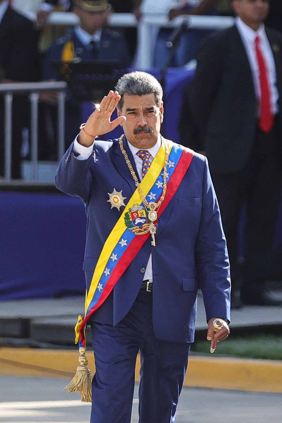 Em resposta ao que chamou de 'ameaça bizarra' dos EUA, Maduro anunciou mobilização de 4,5 milhões de milicianos — Foto: Getty Images via BBC