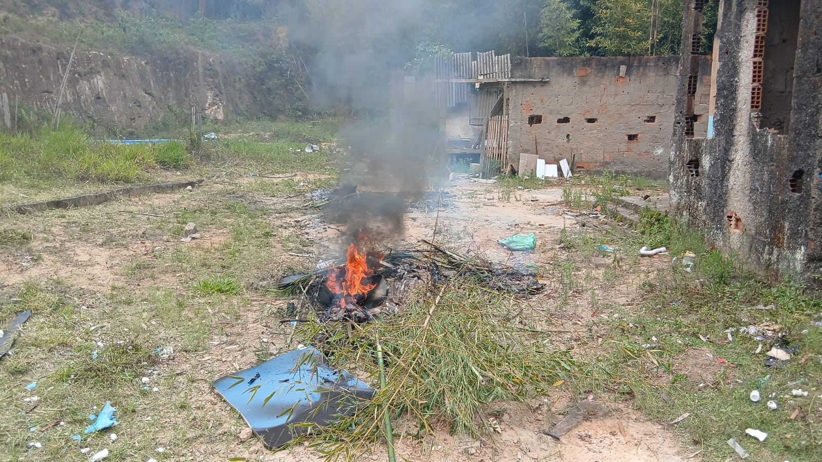 Prefeitura de Petrópolis identifica tentativa de uso indevido em área destinada ao Minha Casa Minha Vida